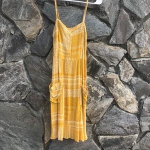 Really cute boho dress. Never worn still has tags!